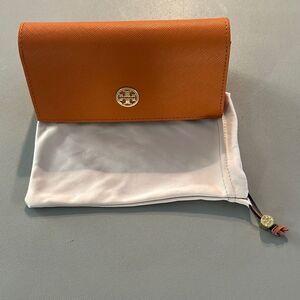 Tory Burch Eyeglass Case & Bag